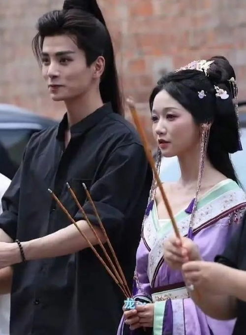 《折腰》电视剧免费（折腰 电视剧）