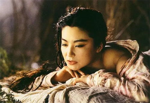 翁虹主演极具尺度的电影(播放翁虹主演的电影) 翁虹主演极具尺度的电影(播放翁虹主演的电影)