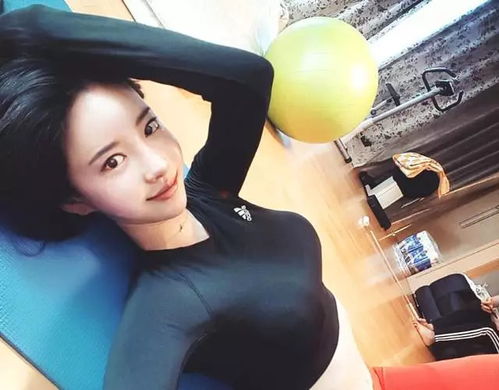 年轻女教中字3d(年女教师) 年轻女教中字3d(年女教师)